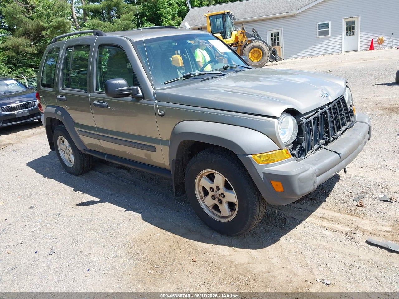 1J4GL48KX7W****** · 2007 JEEP LIBERTY SPORT