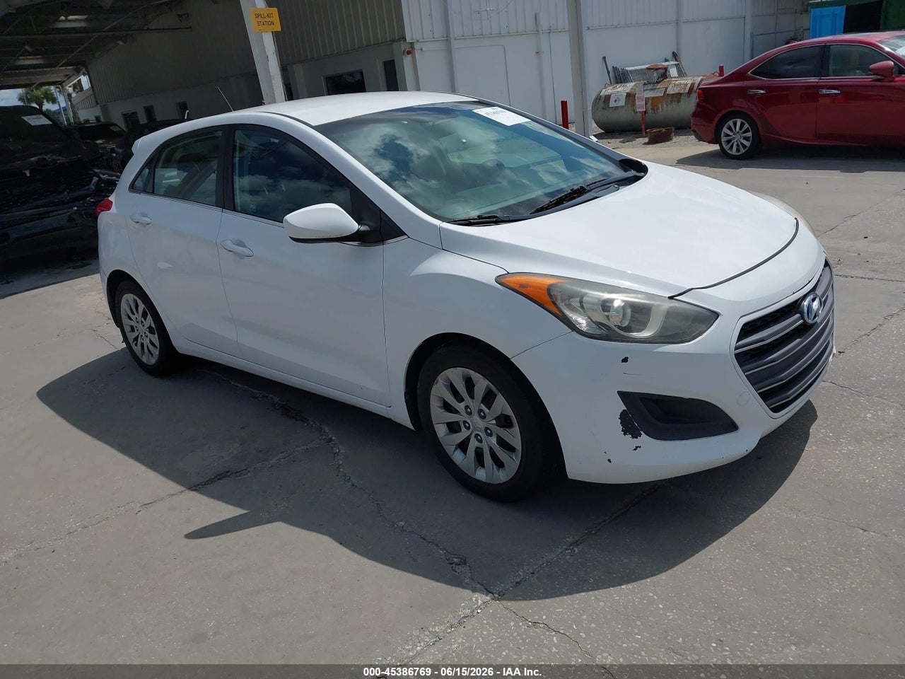 KMHD35LH2HU****** · 2017 HYUNDAI ELANTRA GT