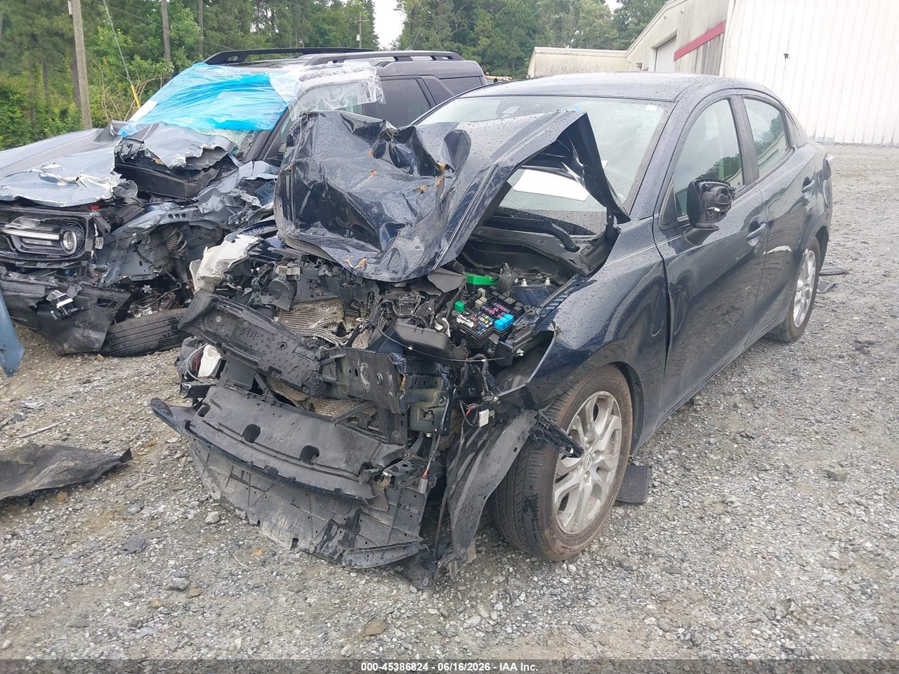 2016 SCION IA · 6/11