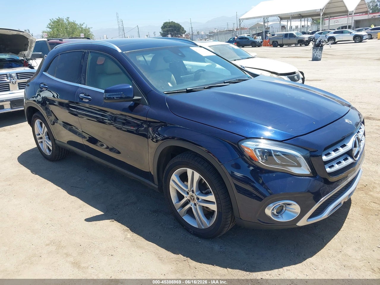WDCTG4GB0JJ****** · 2018 MERCEDES-BENZ GLA 250 4MATIC