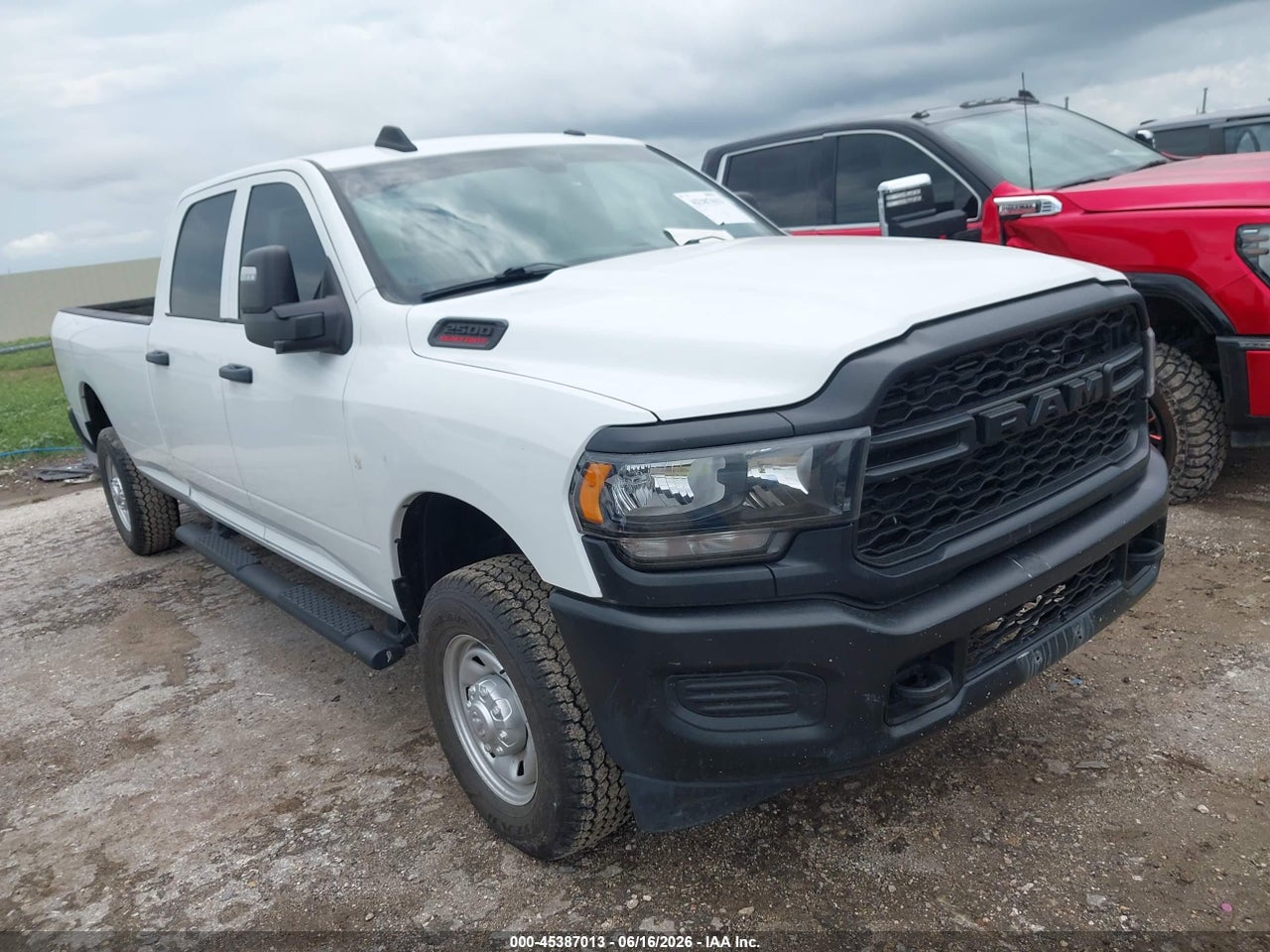 3C6UR5HJ0PG****** · 2023 RAM 2500 TRADESMAN  4X4 8' BOX