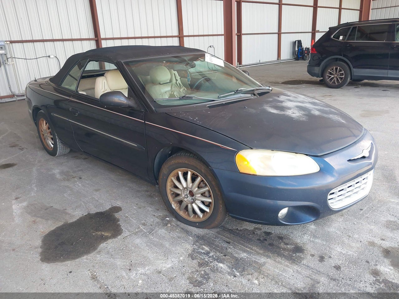 1C3EL65R62N****** · 2002 CHRYSLER SEBRING LIMITED