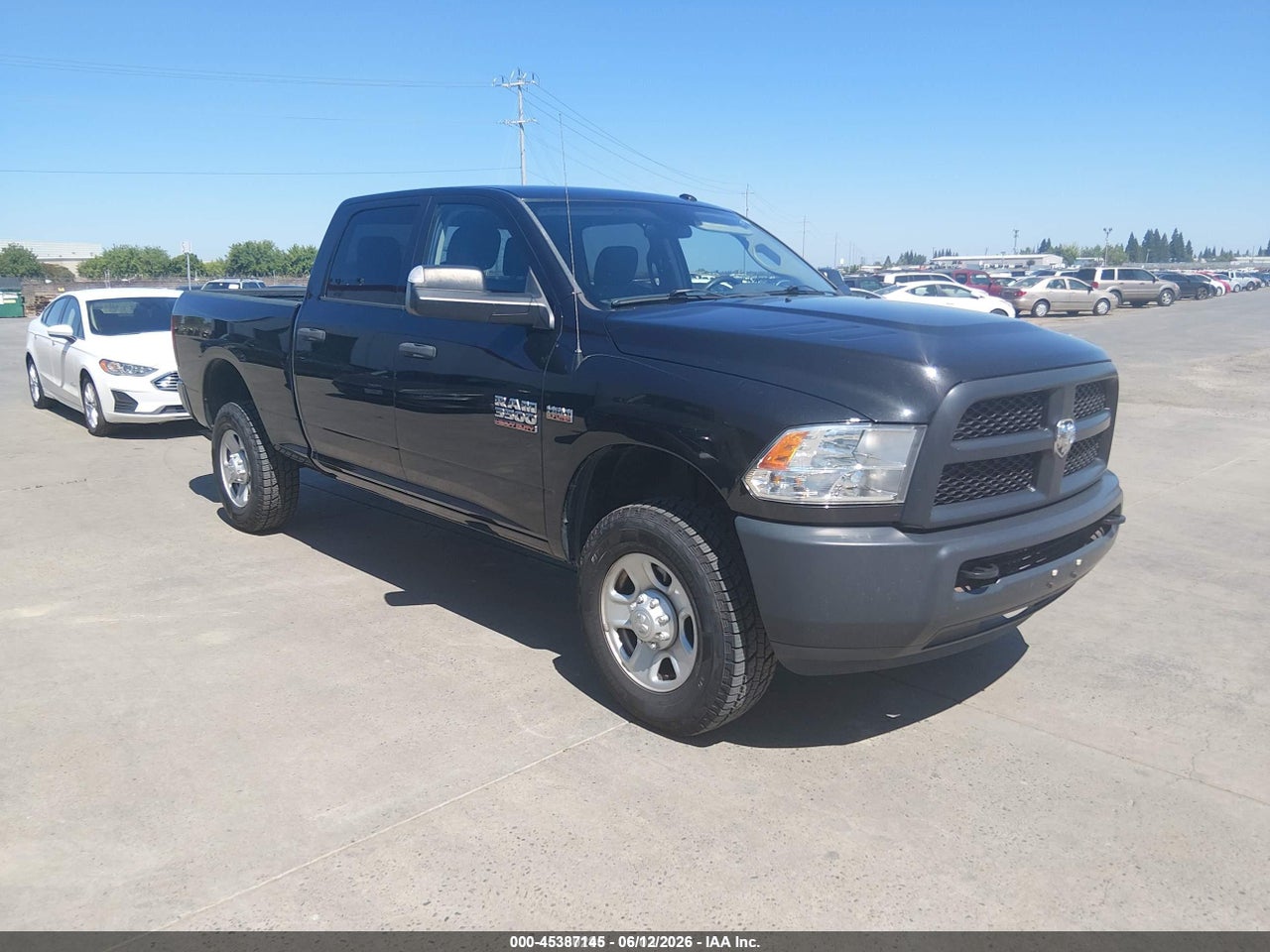 3C63R3CT7HG****** · 2017 RAM 3500 TRADESMAN  4X4 6'4 BOX