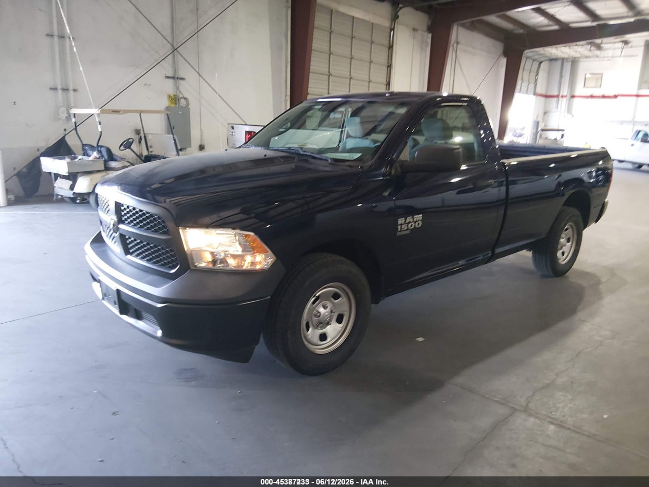 2019 RAM 1500 CLASSIC TRADESMAN  4X2 8' BOX · 2/11