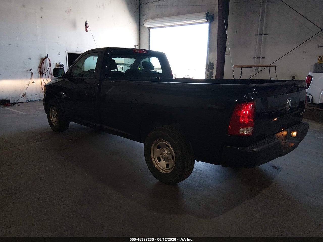 2019 RAM 1500 CLASSIC TRADESMAN  4X2 8' BOX · 3/11