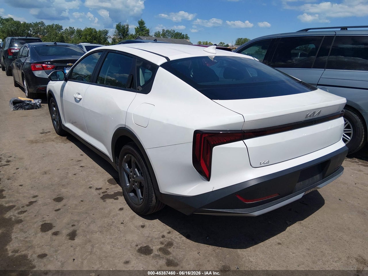 2025 KIA K4 LXS · 3/11