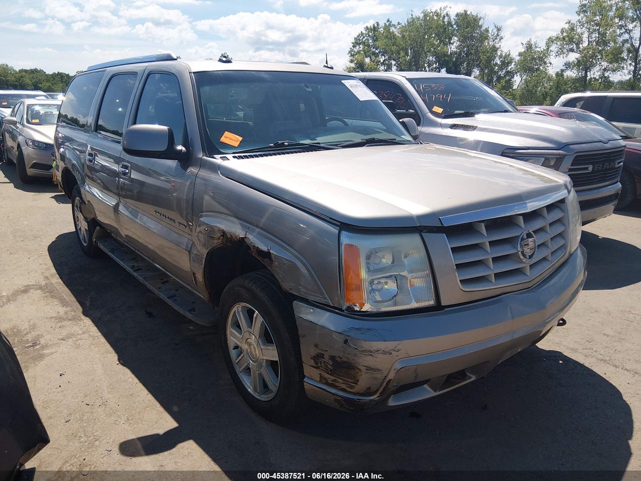 3GYFK66N43G****** · 2003 CADILLAC ESCALADE ESV STANDARD