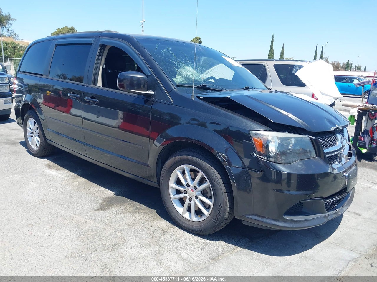 2C4RDGCG1DR****** · 2013 DODGE GRAND CARAVAN SXT