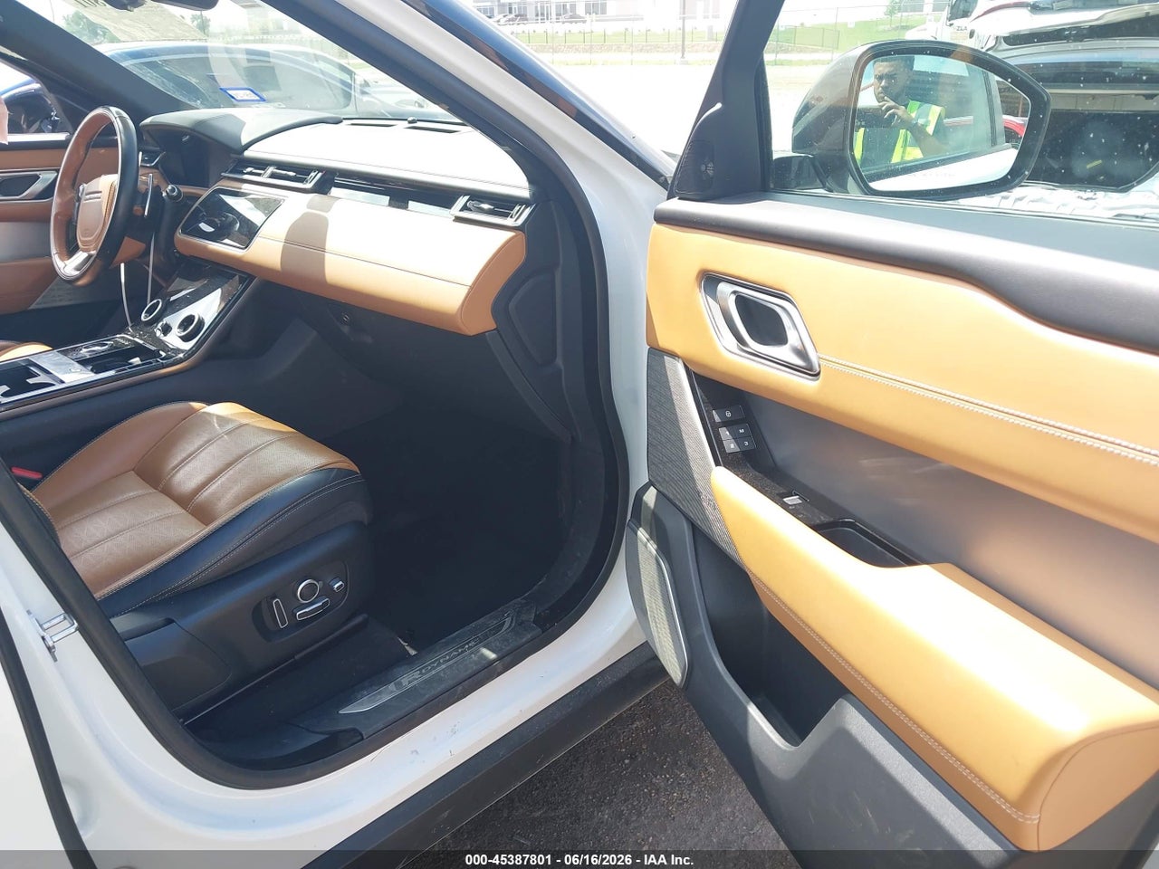 2019 LAND ROVER RANGE ROVER VELAR P250 R-DYNAMIC SE · 5/11