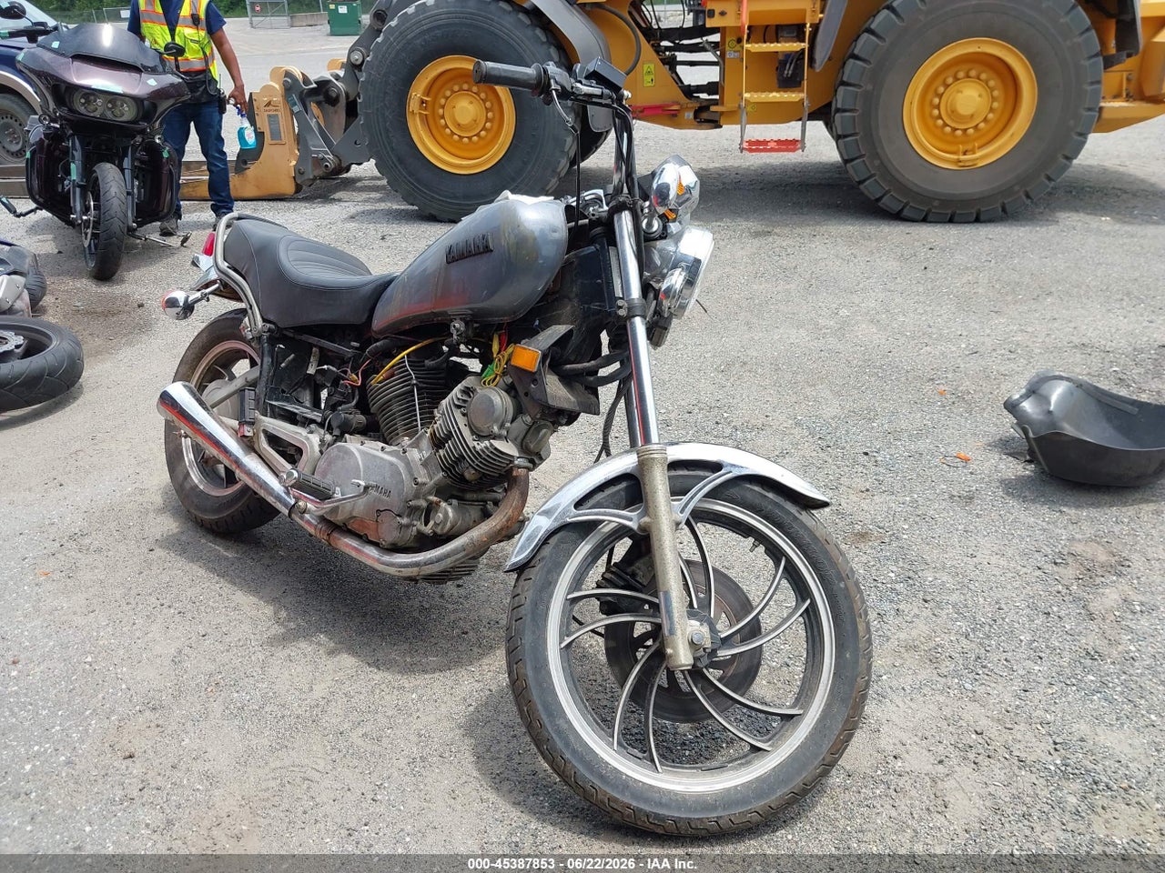 JYA4X7000CA****** · 1982 YAMAHA XV750
