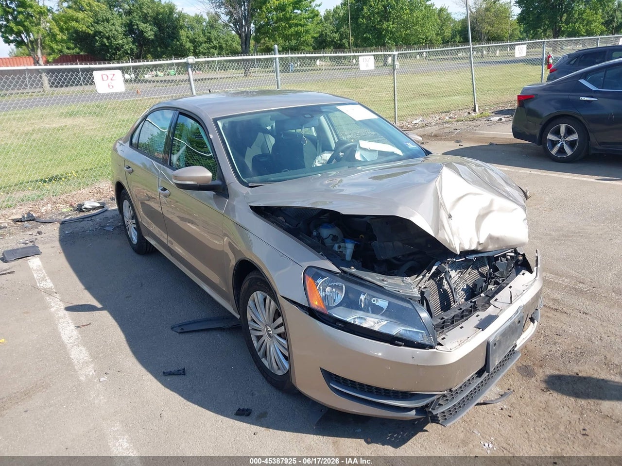 1VWAT7A3XFC****** · 2015 VOLKSWAGEN PASSAT 1.8T S