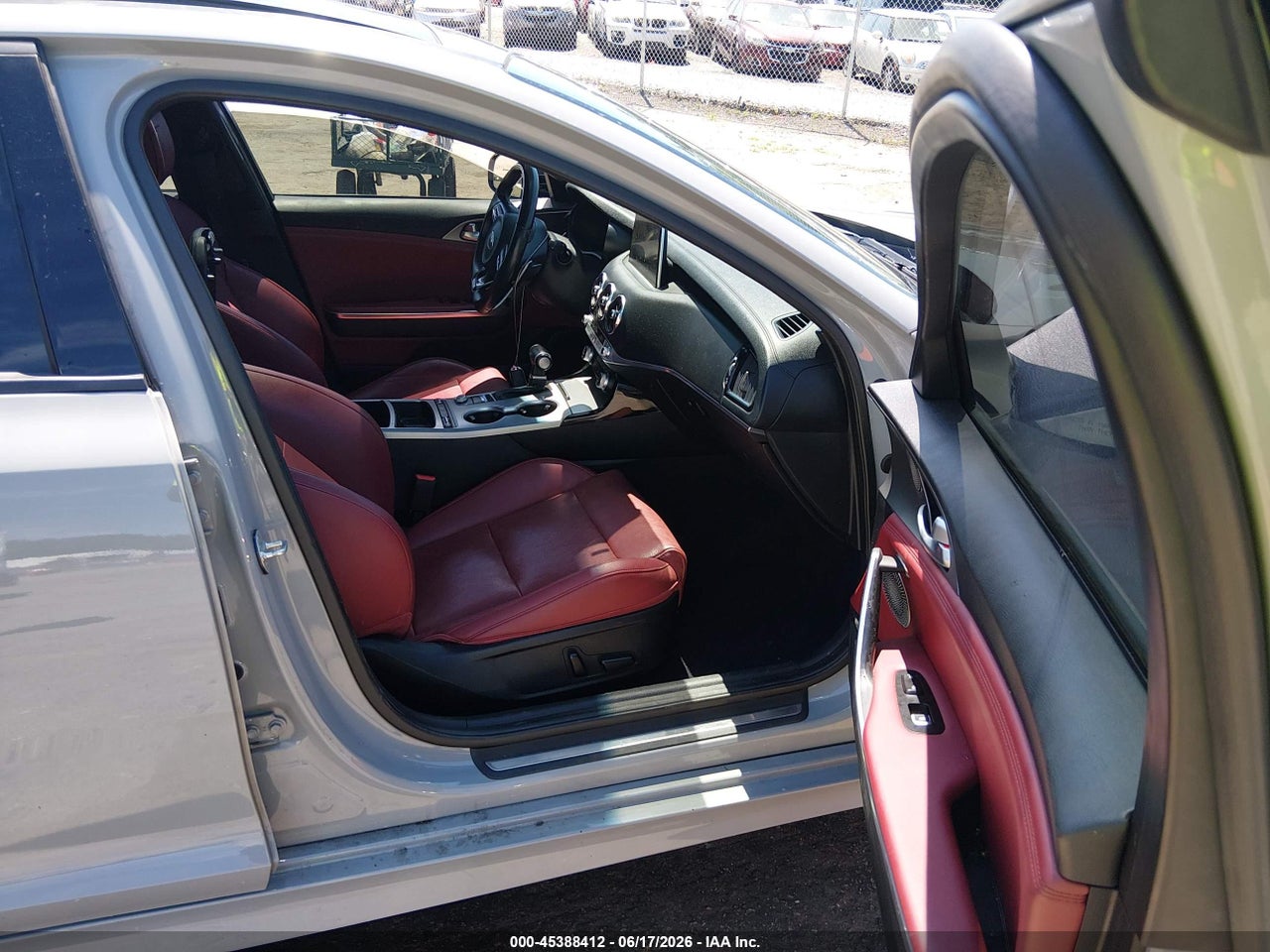 2019 KIA STINGER GT1 · 5/11