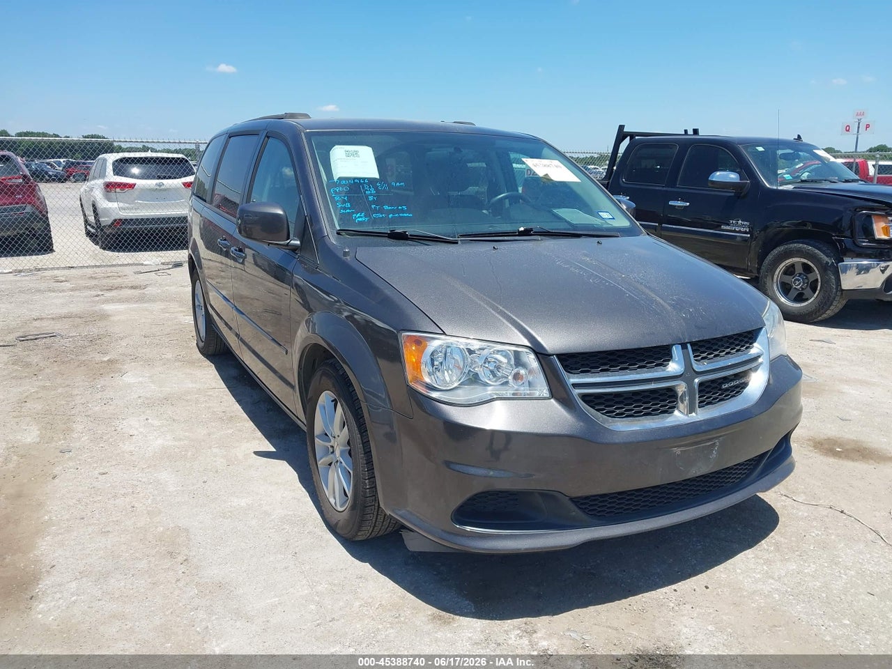 2C4RDGCG5GR****** · 2016 DODGE GRAND CARAVAN SXT
