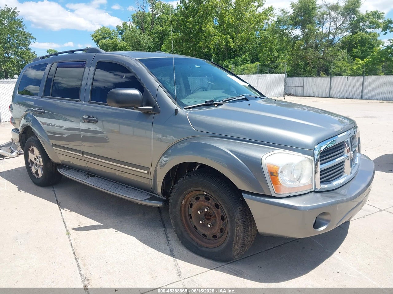 1D8HB58D25F****** · 2005 DODGE DURANGO LIMITED