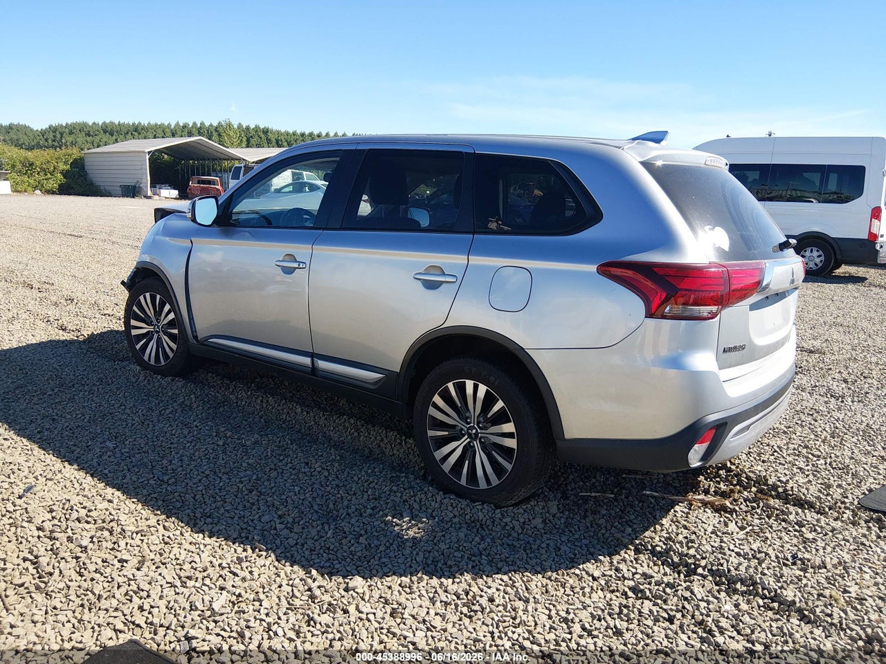 2019 MITSUBISHI OUTLANDER SE · 3/11