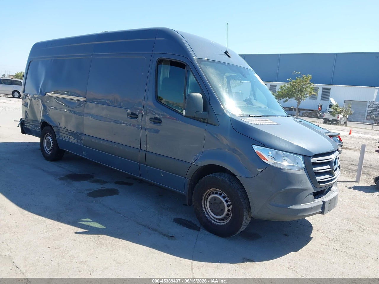 WD4PF1CD6KP****** · 2019 MERCEDES-BENZ SPRINTER 2500 HIGH ROOF V6