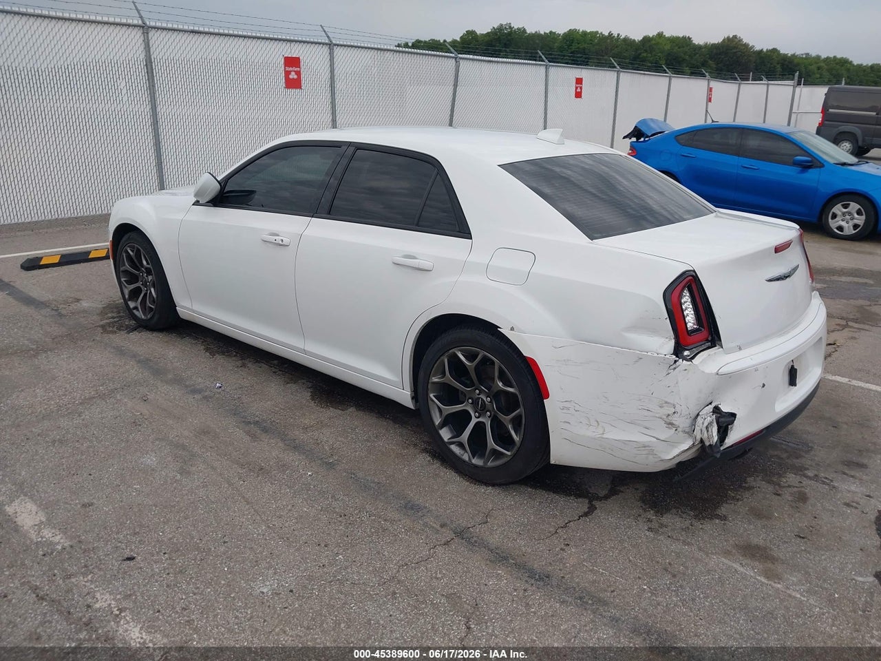 2019 CHRYSLER 300 300S · 3/11