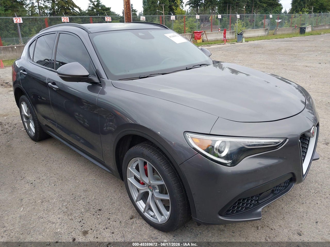 ZASFAKNNXJ7****** · 2018 ALFA ROMEO STELVIO TI SPORT AWD