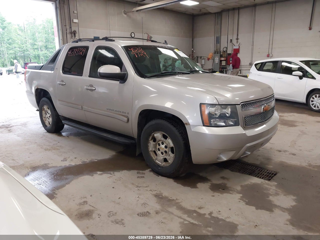 3GNFK12357G****** · 2007 CHEVROLET AVALANCHE 1500 LT