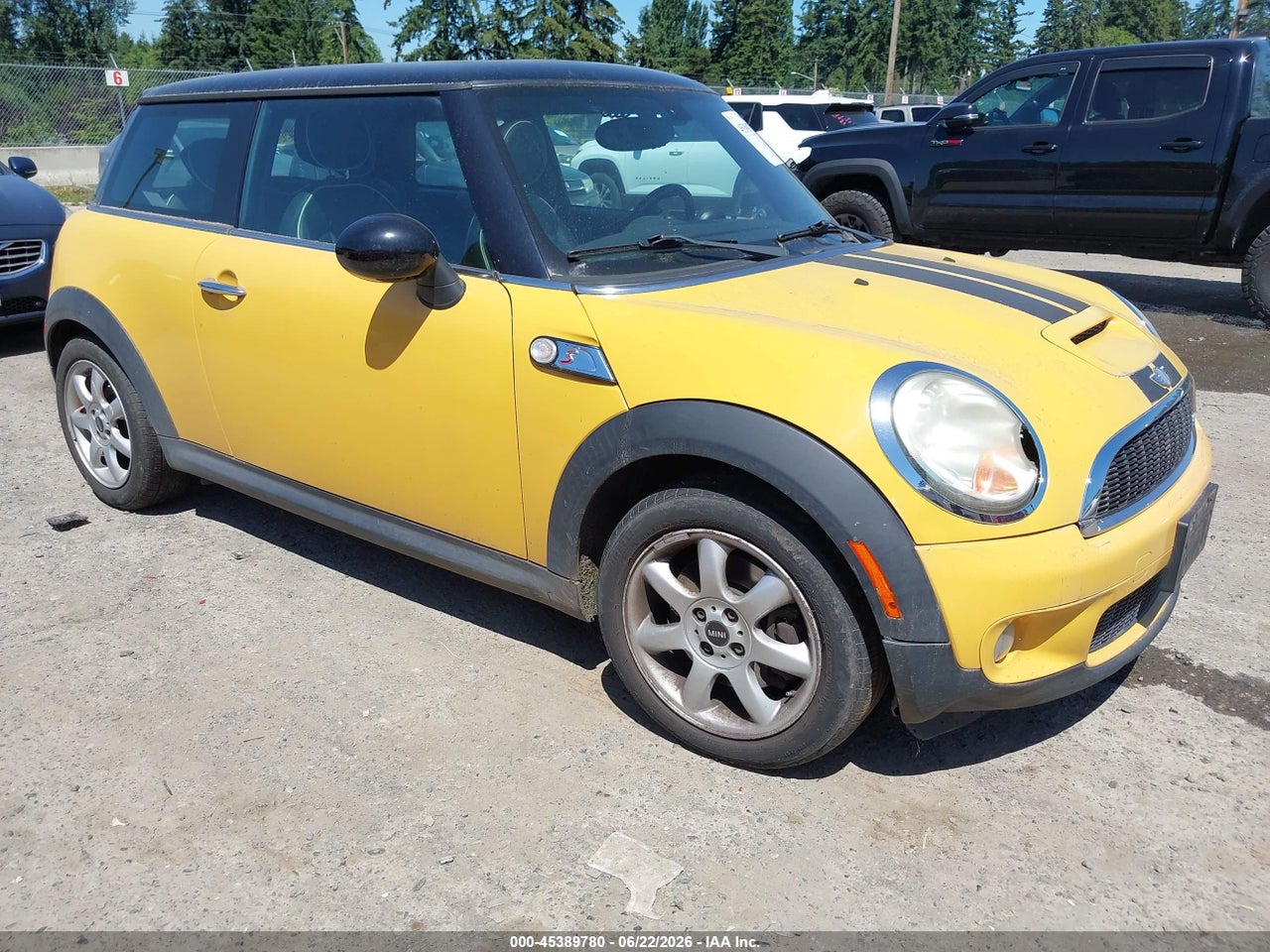 WMWMF73528T****** · 2008 MINI COOPER S