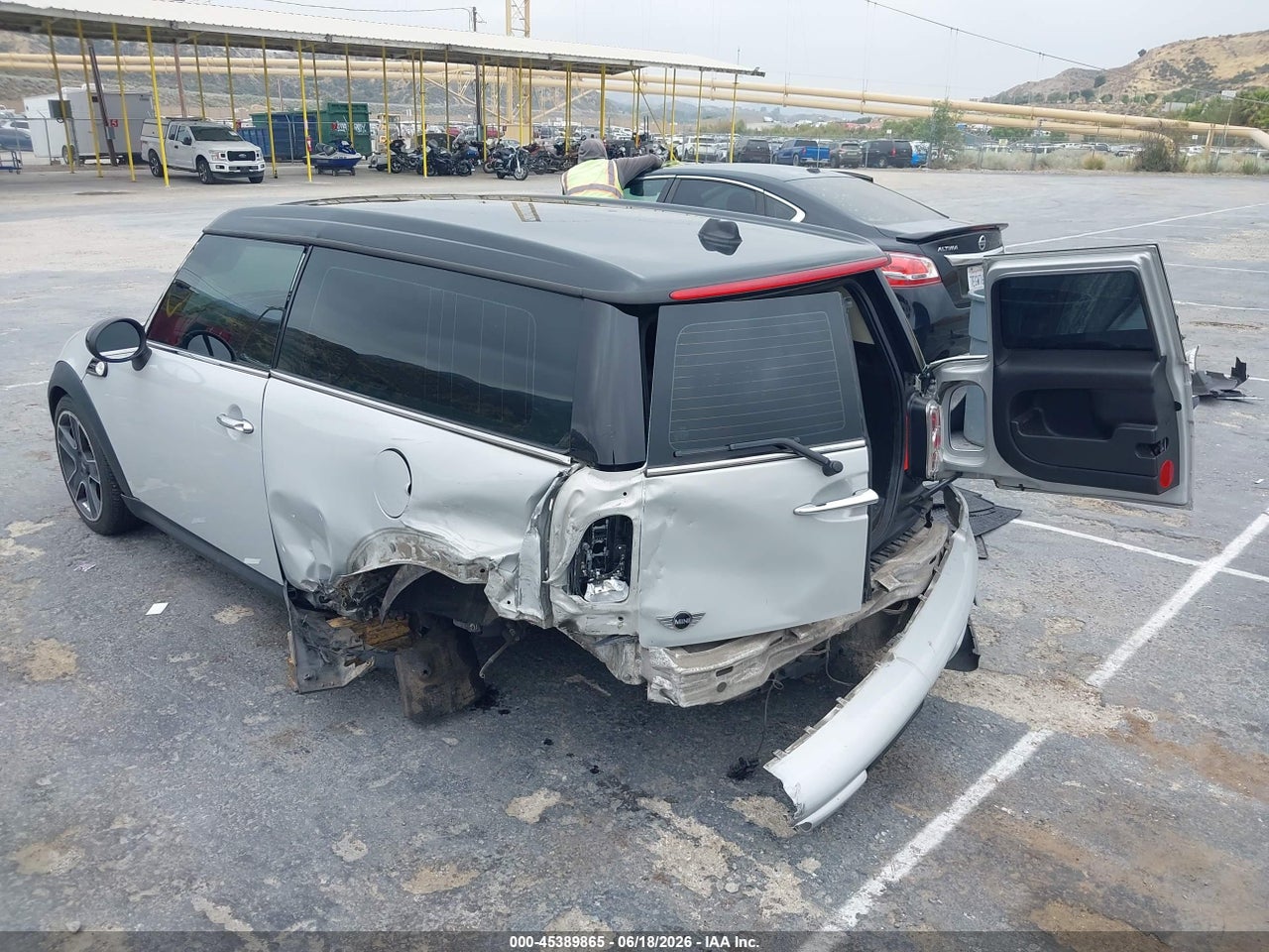 2011 MINI COOPER CLUBMAN · 3/11