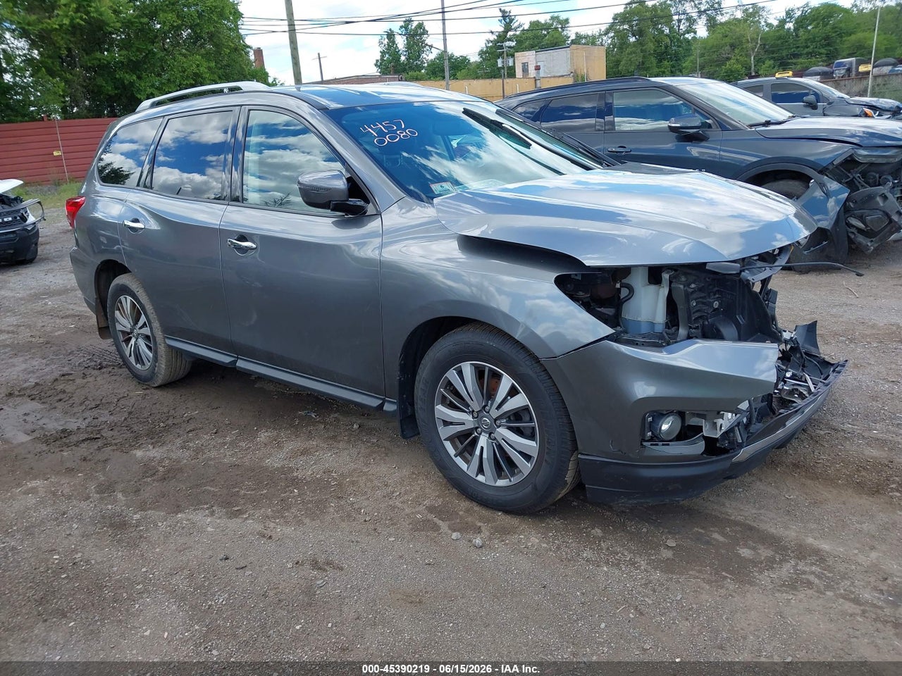 5N1DR2BM2LC****** · 2020 NISSAN PATHFINDER SV 4WD