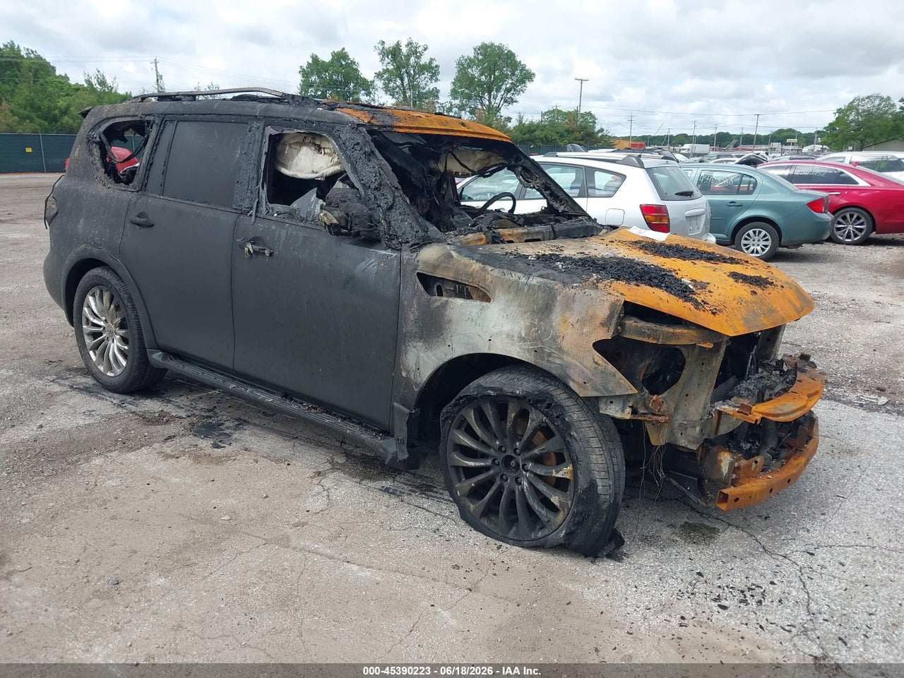 JN8AZ2NE7H9****** · 2017 INFINITI QX80
