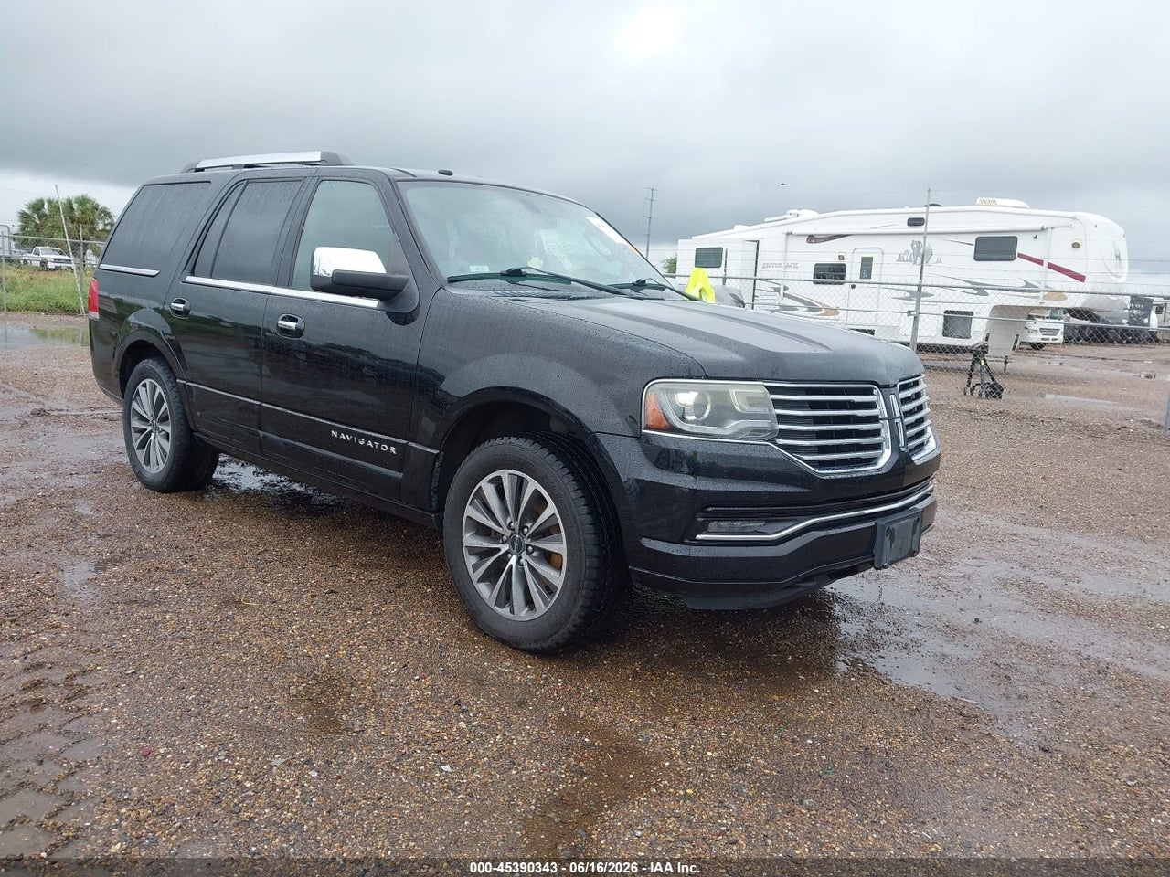 5LMJJ2HT4HE****** · 2017 LINCOLN NAVIGATOR SELECT