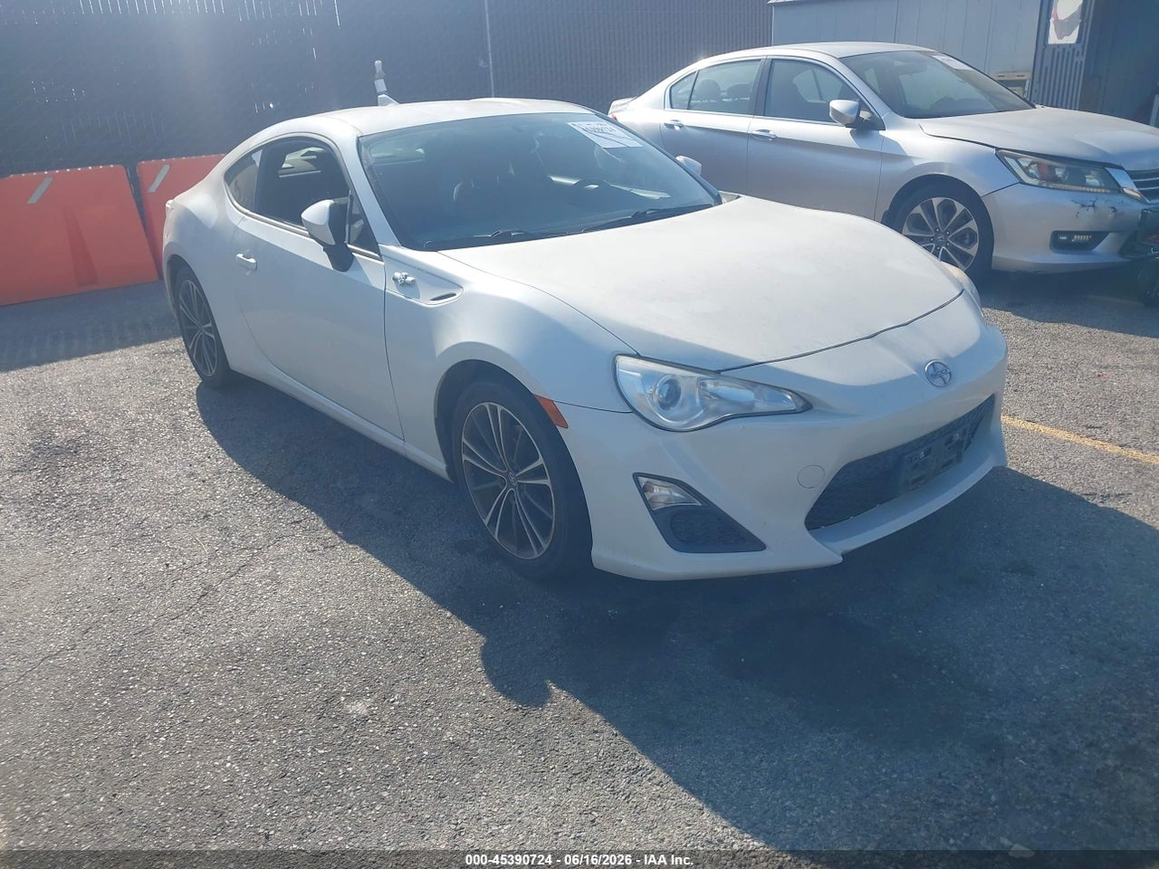 JF1ZNAA12F9****** · 2015 SCION FR-S