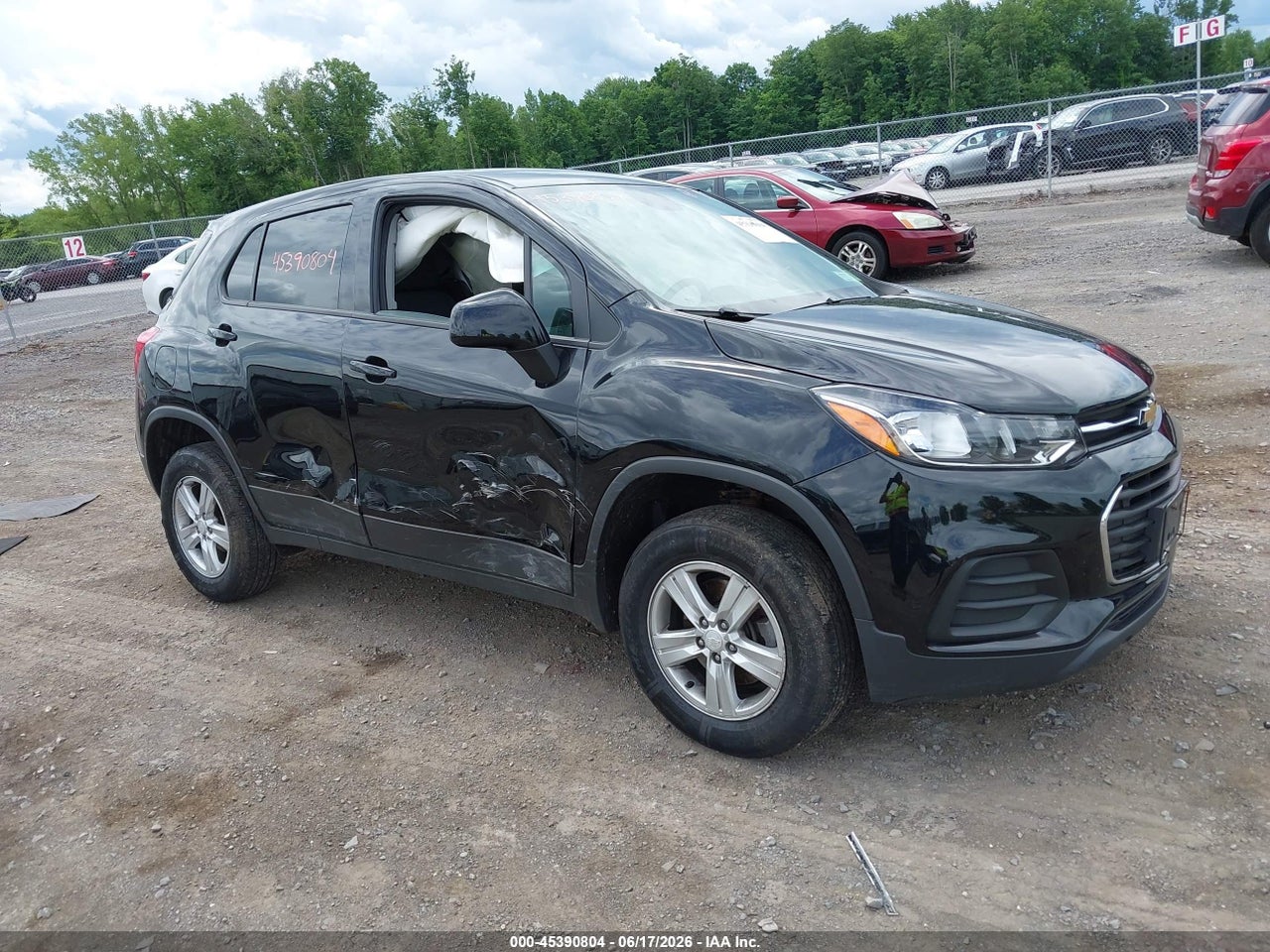 3GNCJNSBXKL****** · 2019 CHEVROLET TRAX LS