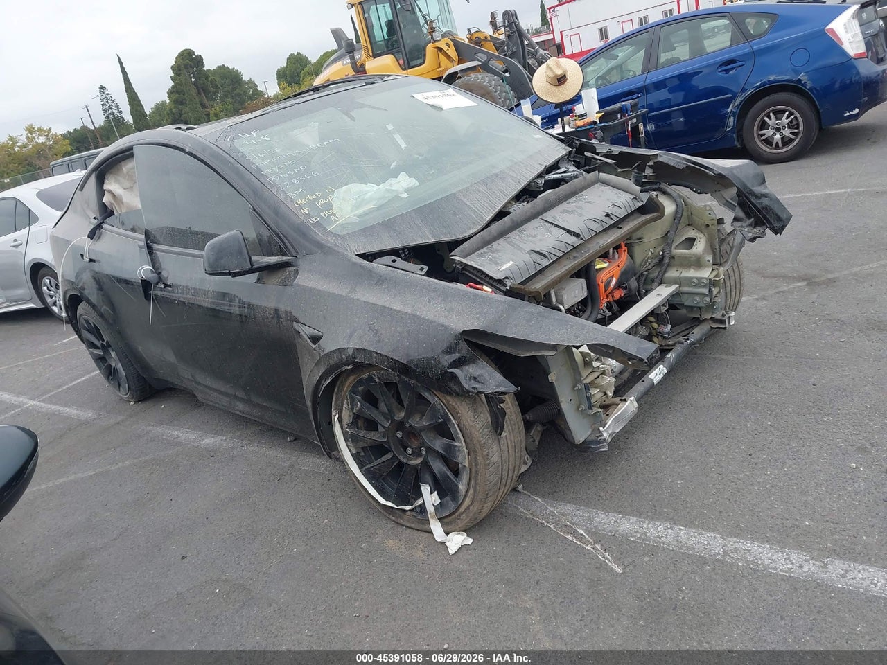2025 TESLA MODEL Y LONG RANGE DUAL MOTOR REAR-WHEEL DRIVE