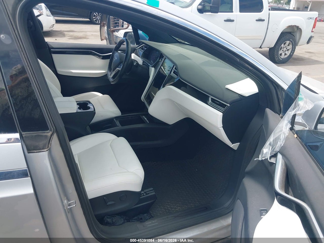 2017 TESLA MODEL X 100D/75D/90D · 5/11