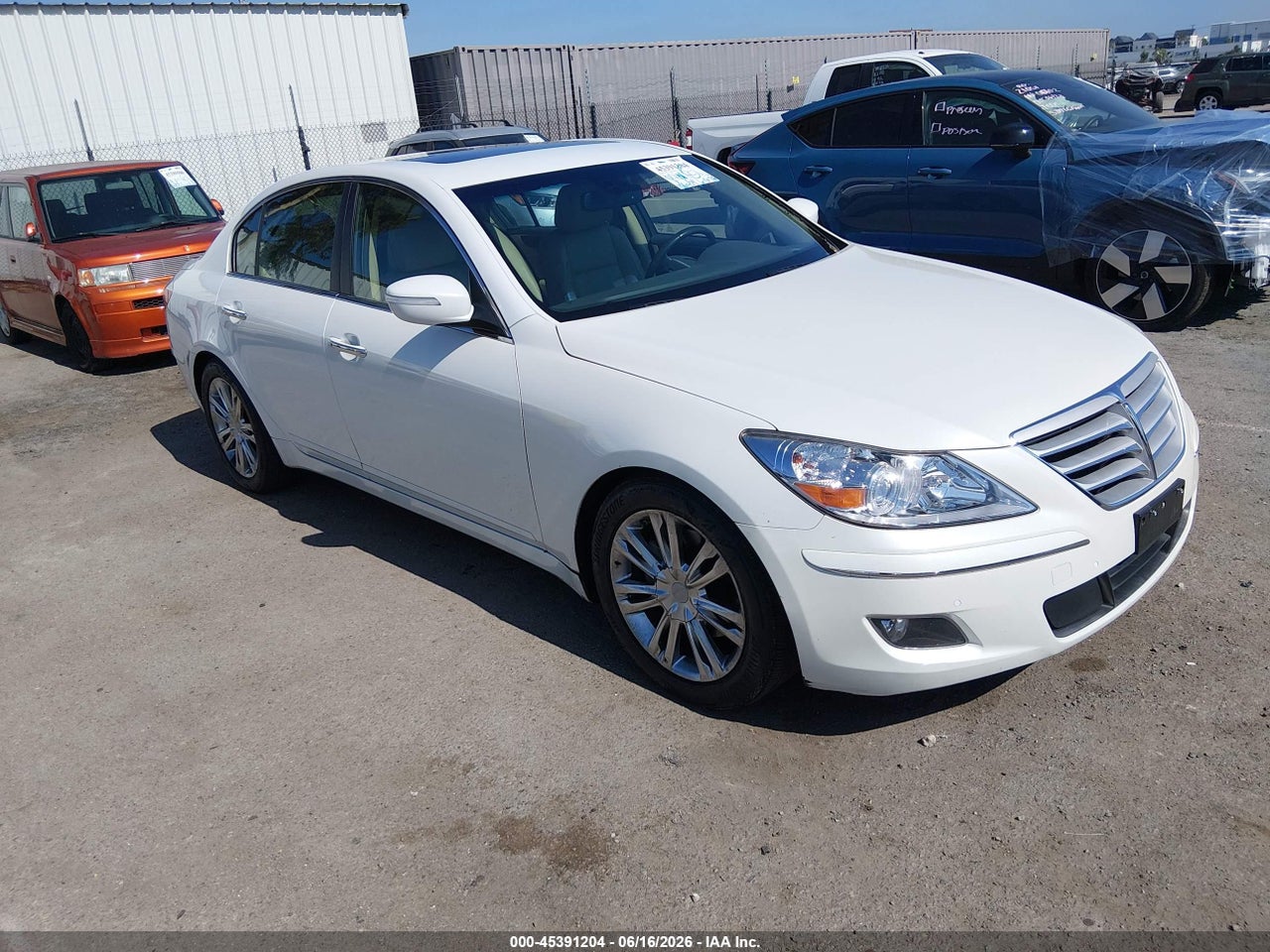 KMHGC4DE9BU****** · 2011 HYUNDAI GENESIS 3.8