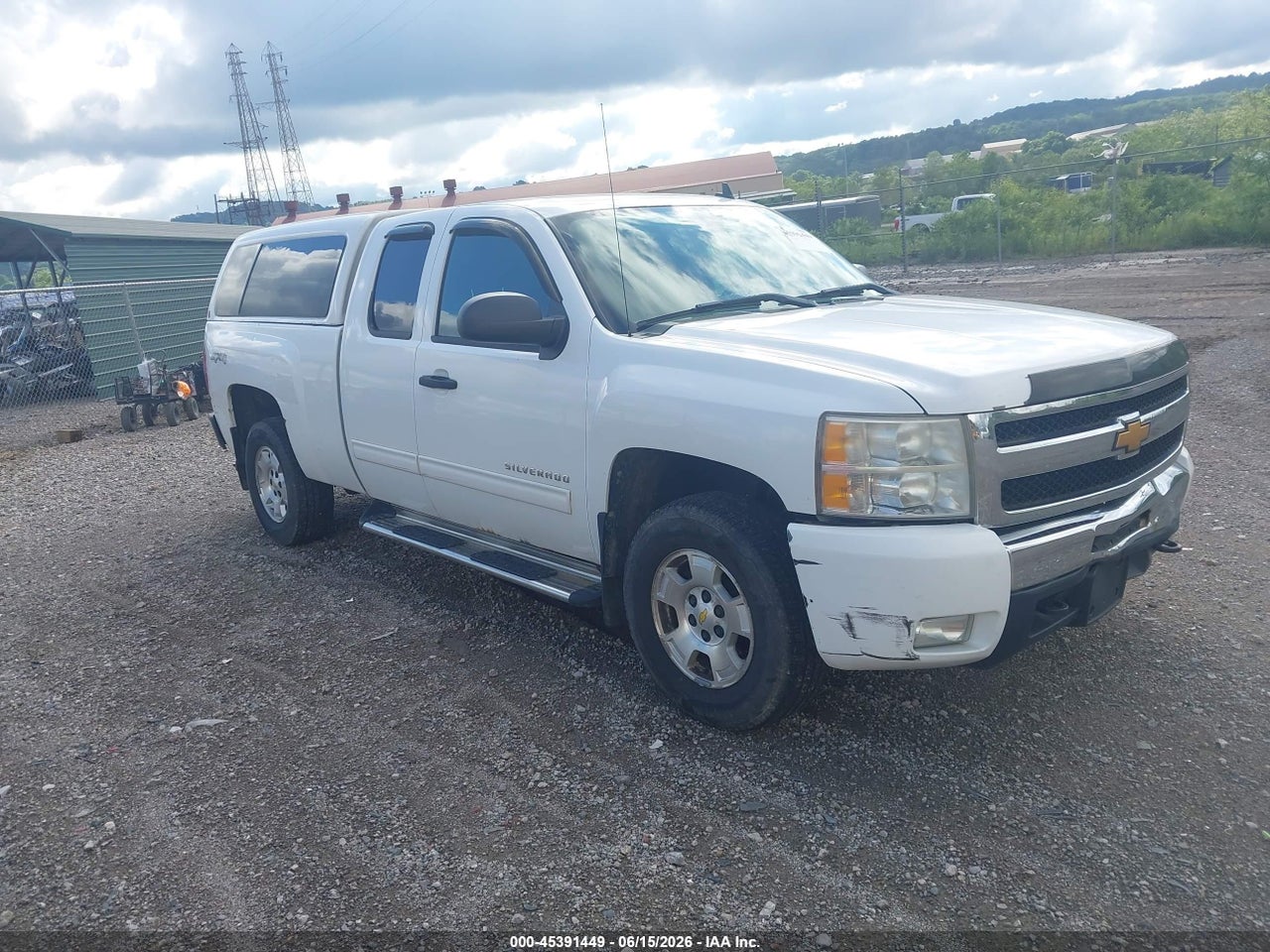 1GCRKSE31BZ****** · 2011 CHEVROLET SILVERADO 1500 LT