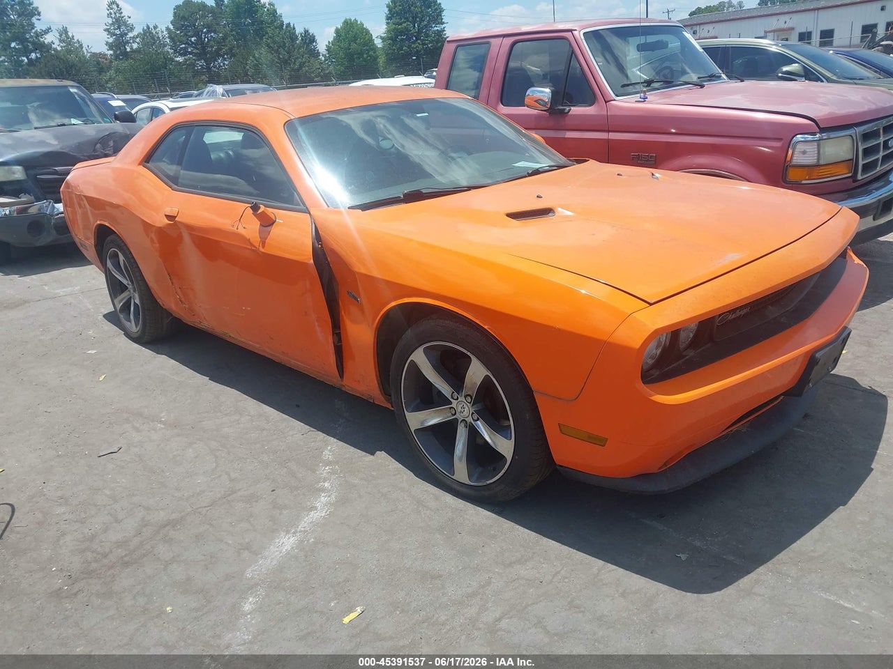 2C3CDYAG9EH****** · 2014 DODGE CHALLENGER SXT 100TH ANNIVERSARY APPEARANCE GROUP