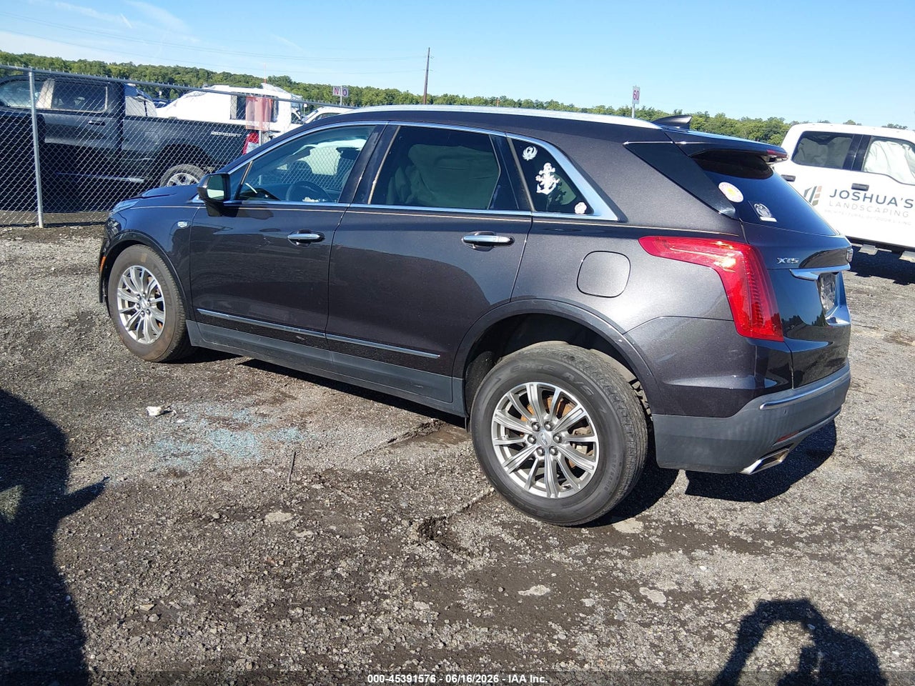 2017 CADILLAC XT5 LUXURY · 3/11
