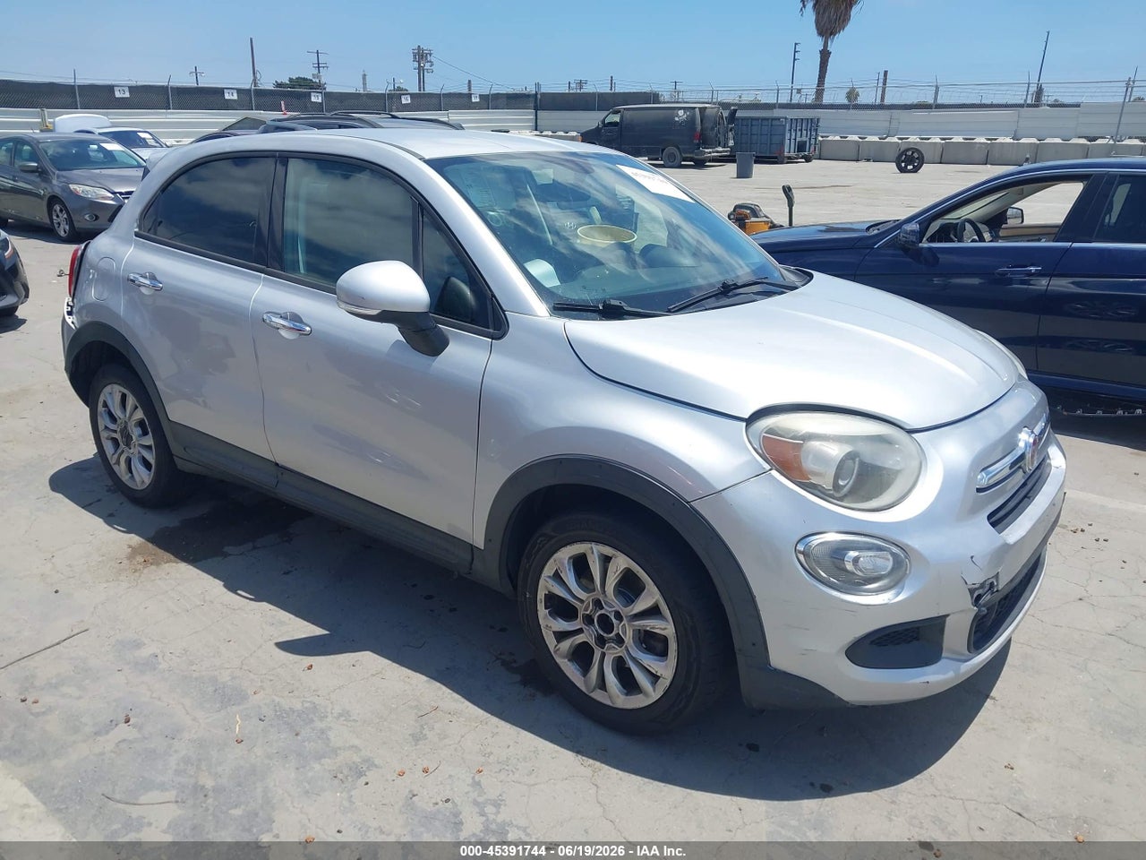 ZFBCFXBT0GP****** · 2016 FIAT 500X EASY