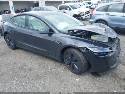 5YJ3E1EA8SF****** · 2025 TESLA MODEL 3 LONG RANGE REAR-WHEEL DRIVE/STANDARD REAR-WHEEL DRIVE
