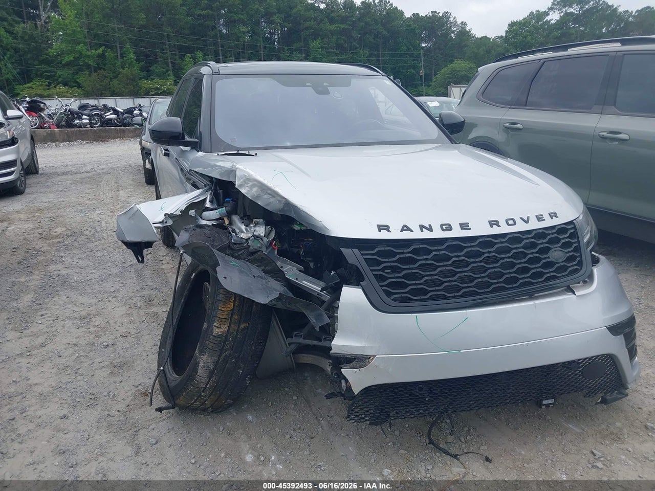 SALYL2EX3KA****** · 2019 LAND ROVER RANGE ROVER VELAR P250 R-DYNAMIC SE