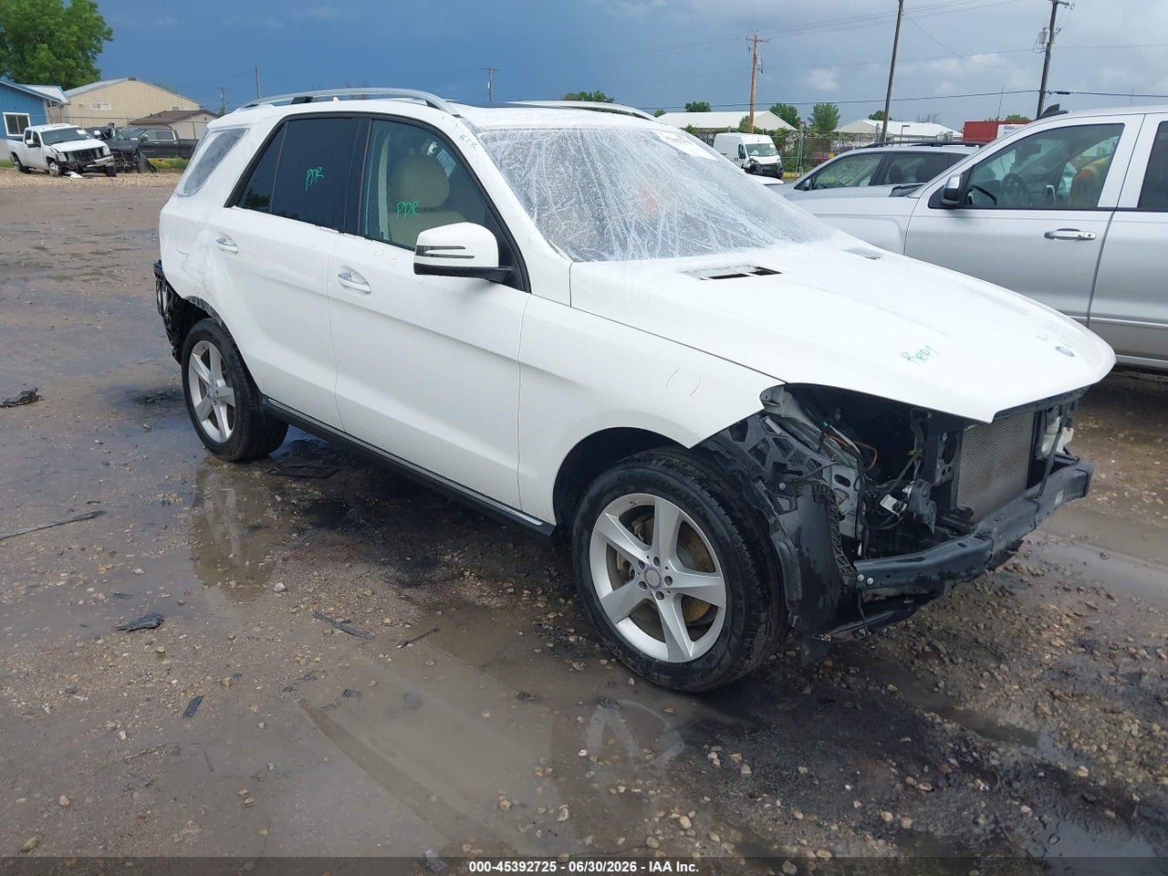 4JGDA5HB7HA****** · 2017 MERCEDES-BENZ GLE 350 4MATIC