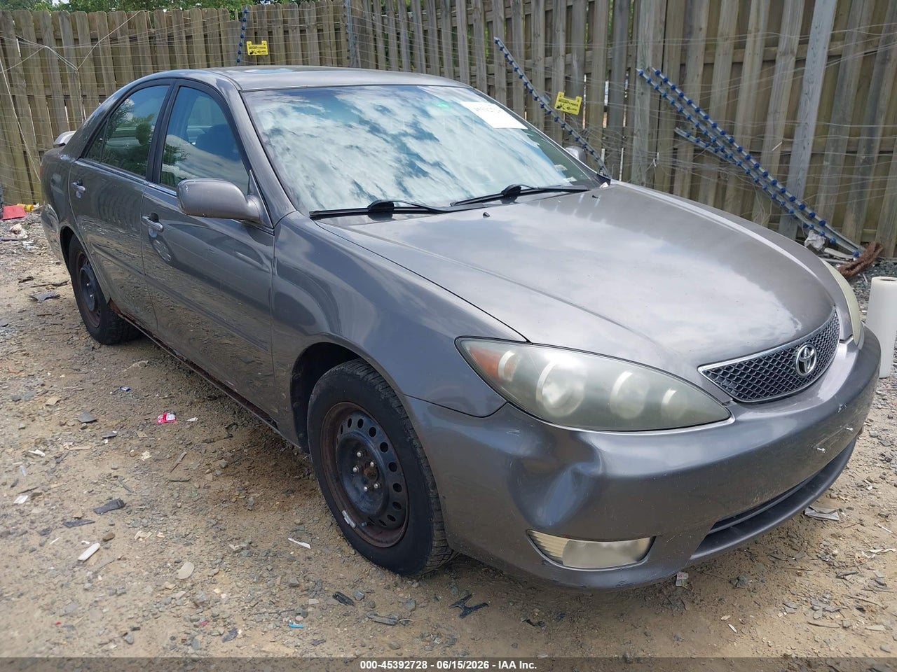 4T1BE32K25U****** · 2005 TOYOTA CAMRY SE