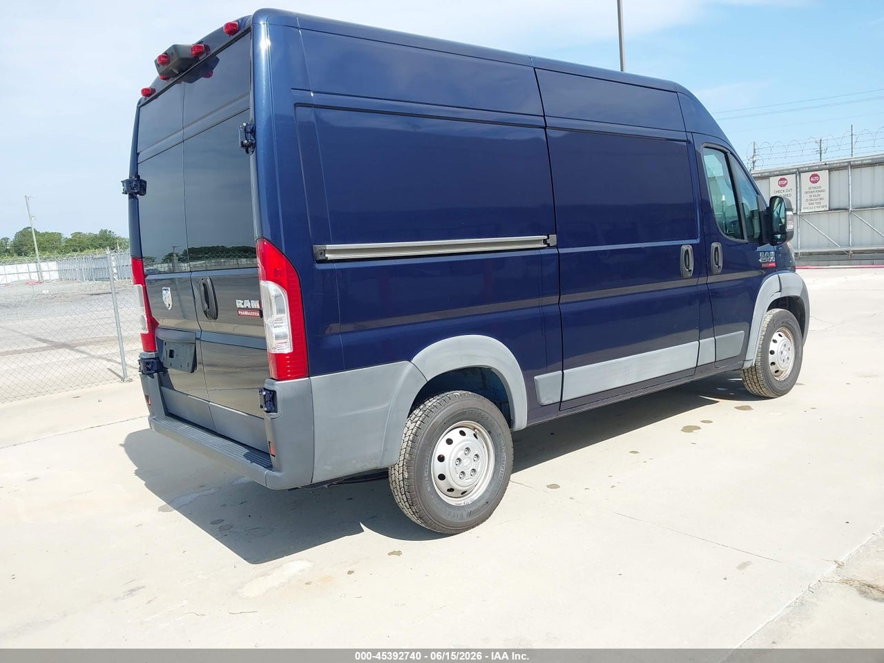 2018 RAM PROMASTER 2500 HIGH ROOF 136 WB · 4/11