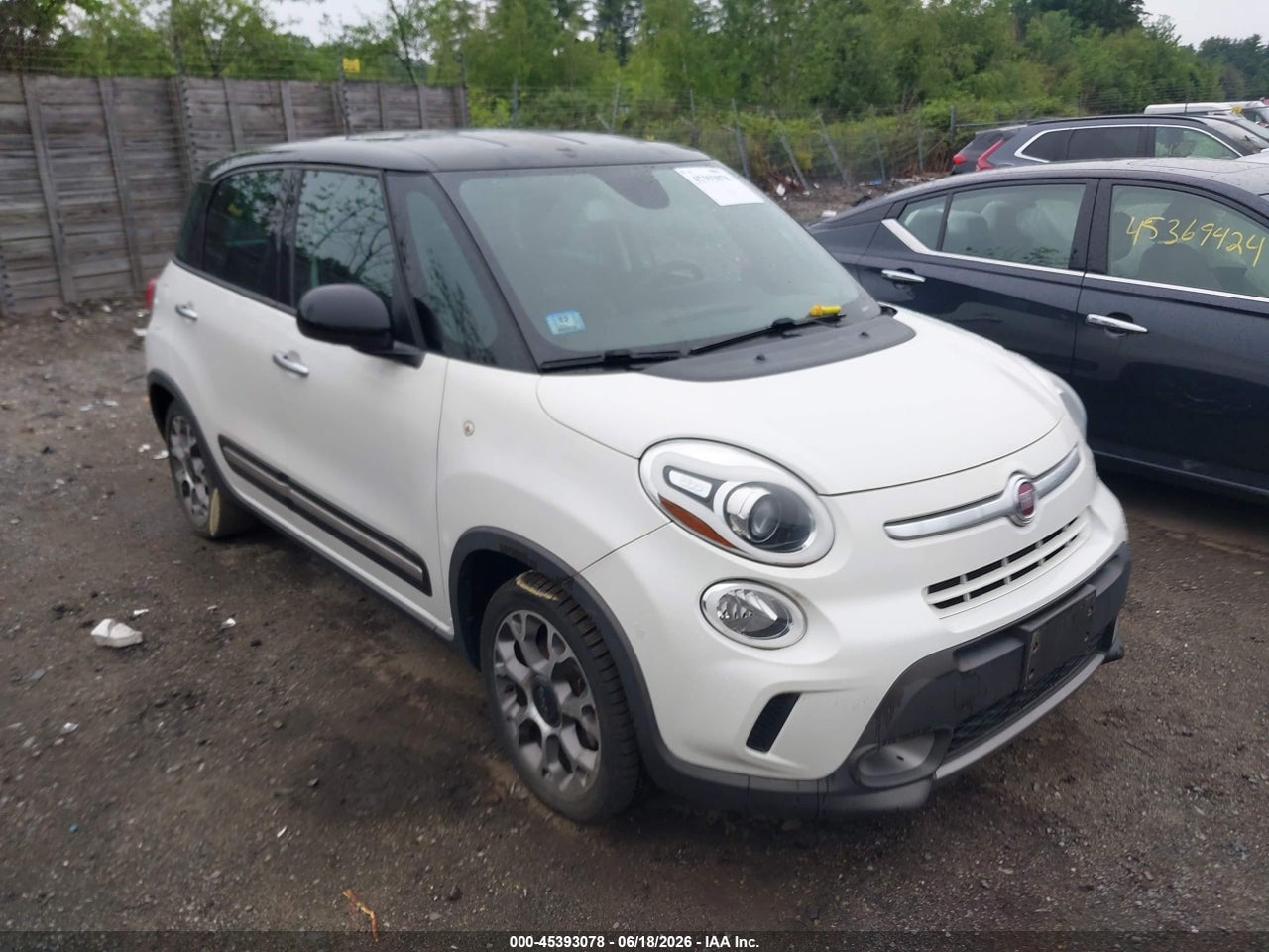 ZFBCFADH6EZ****** · 2014 FIAT 500L TREKKING