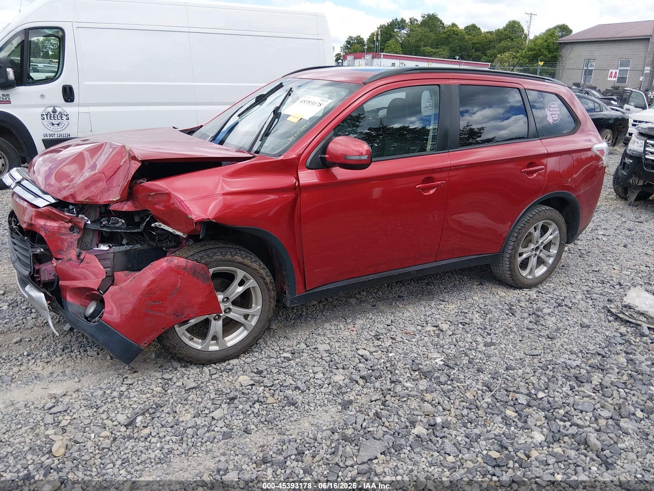 2015 MITSUBISHI OUTLANDER SE · 2/11