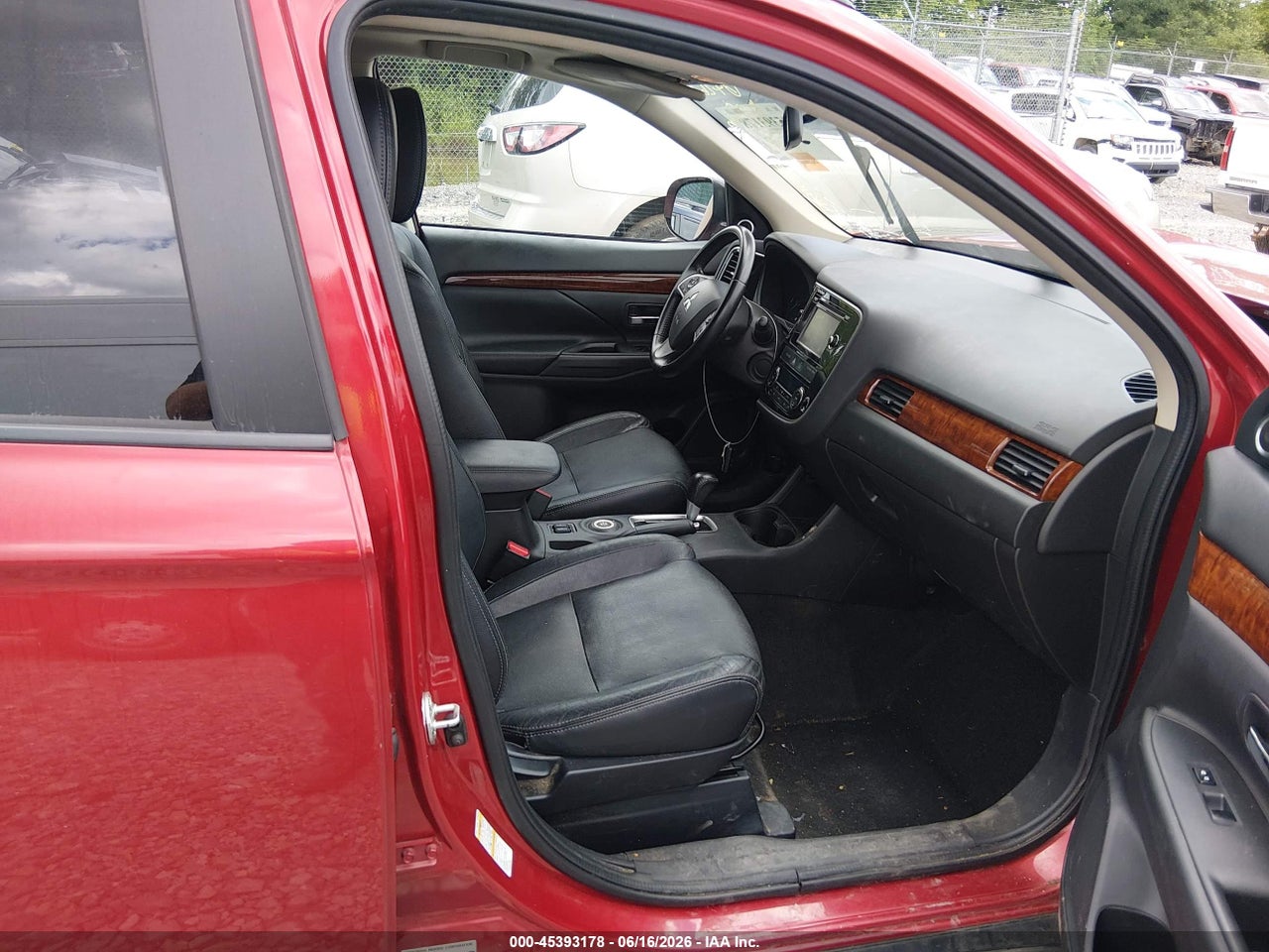 2015 MITSUBISHI OUTLANDER SE · 5/11
