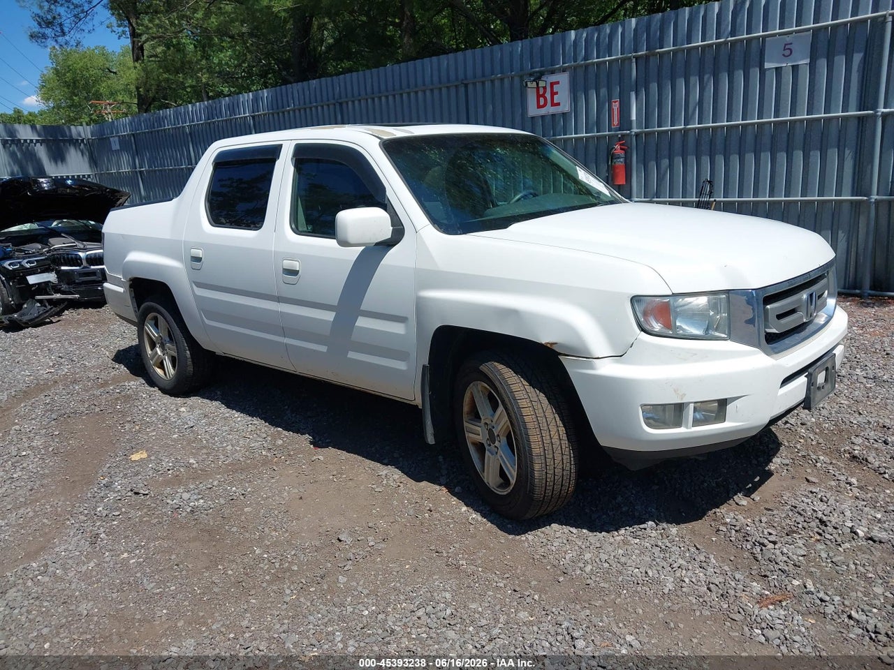 5FPYK1F54BB****** · 2011 HONDA RIDGELINE RTL