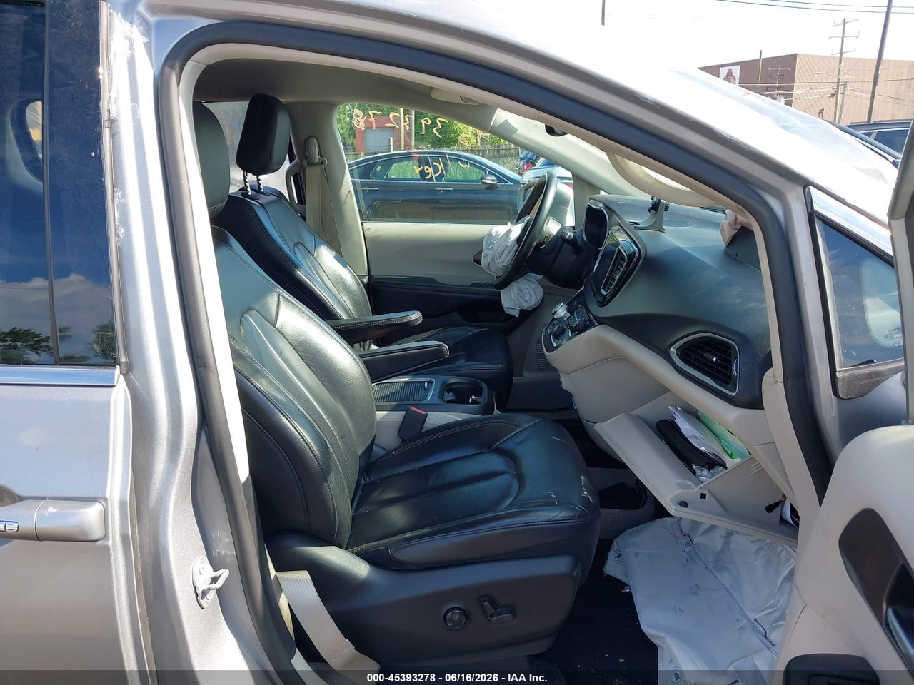 2017 CHRYSLER PACIFICA TOURING-L PLUS · 5/11