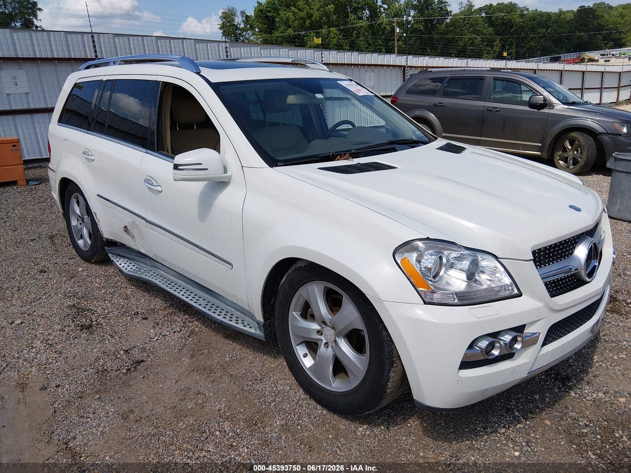 4JGBF7BE9BA****** · 2011 MERCEDES-BENZ GL 450 4MATIC