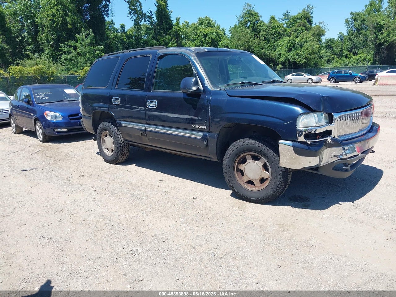1GKEK13V54J****** · 2004 GMC YUKON SLE