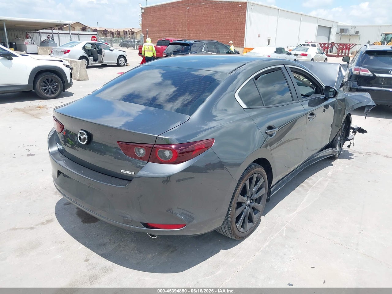 2024 MAZDA MAZDA3 2.5 S SELECT SPORT · 4/11
